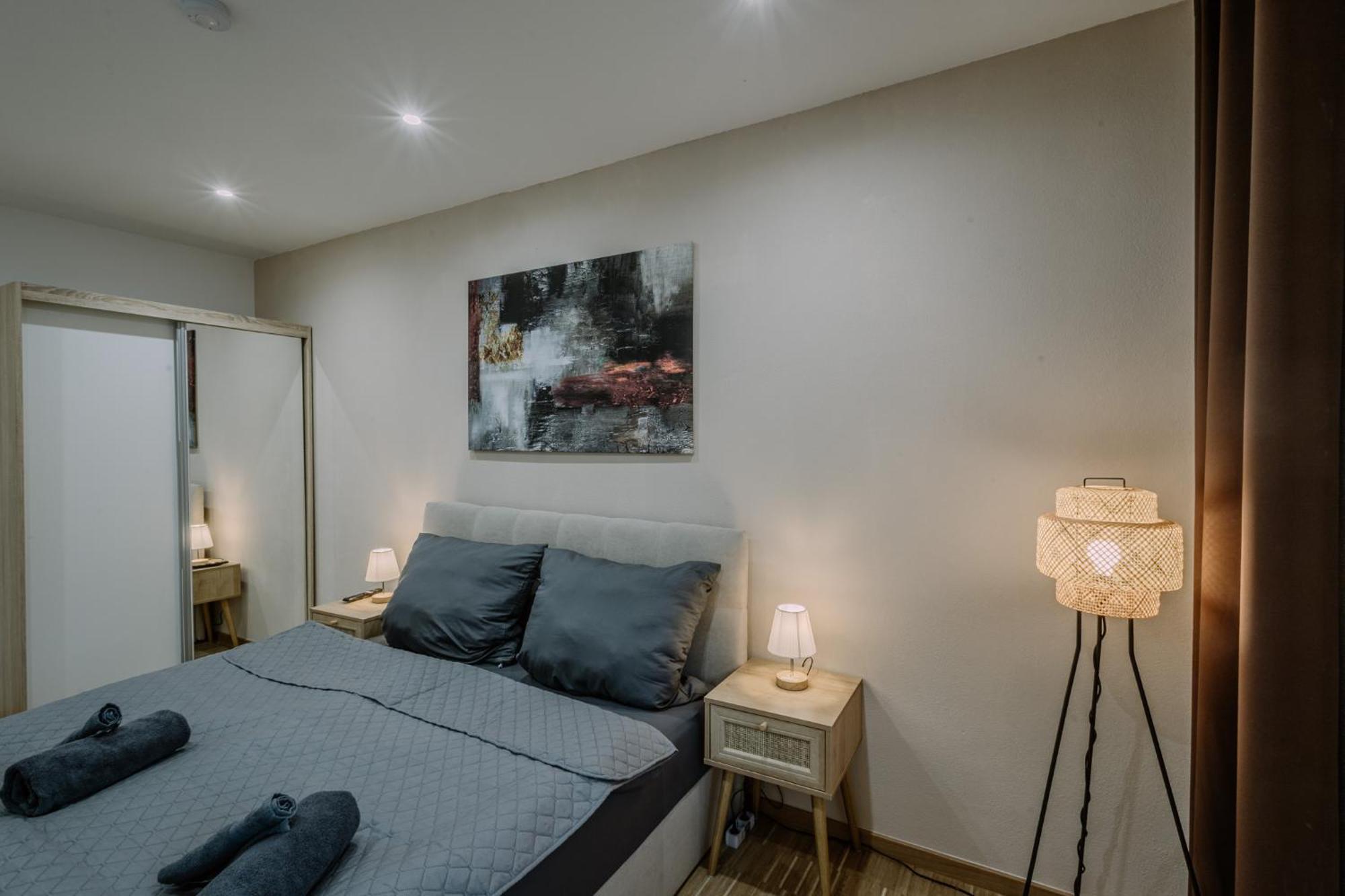 Passaus Motto Appartements! Solo - Paerchen - Familien - Gruppen Номер фото